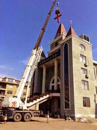 Cross removal at Shangnian Church in Taizhou