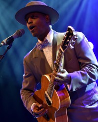 Eric Bibb