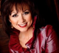 Candy Christmas A Southern Gospel Star Finds Purpose Helping The Homeless Candy Christmas