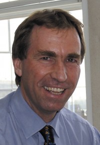 Dr Peter Saunders